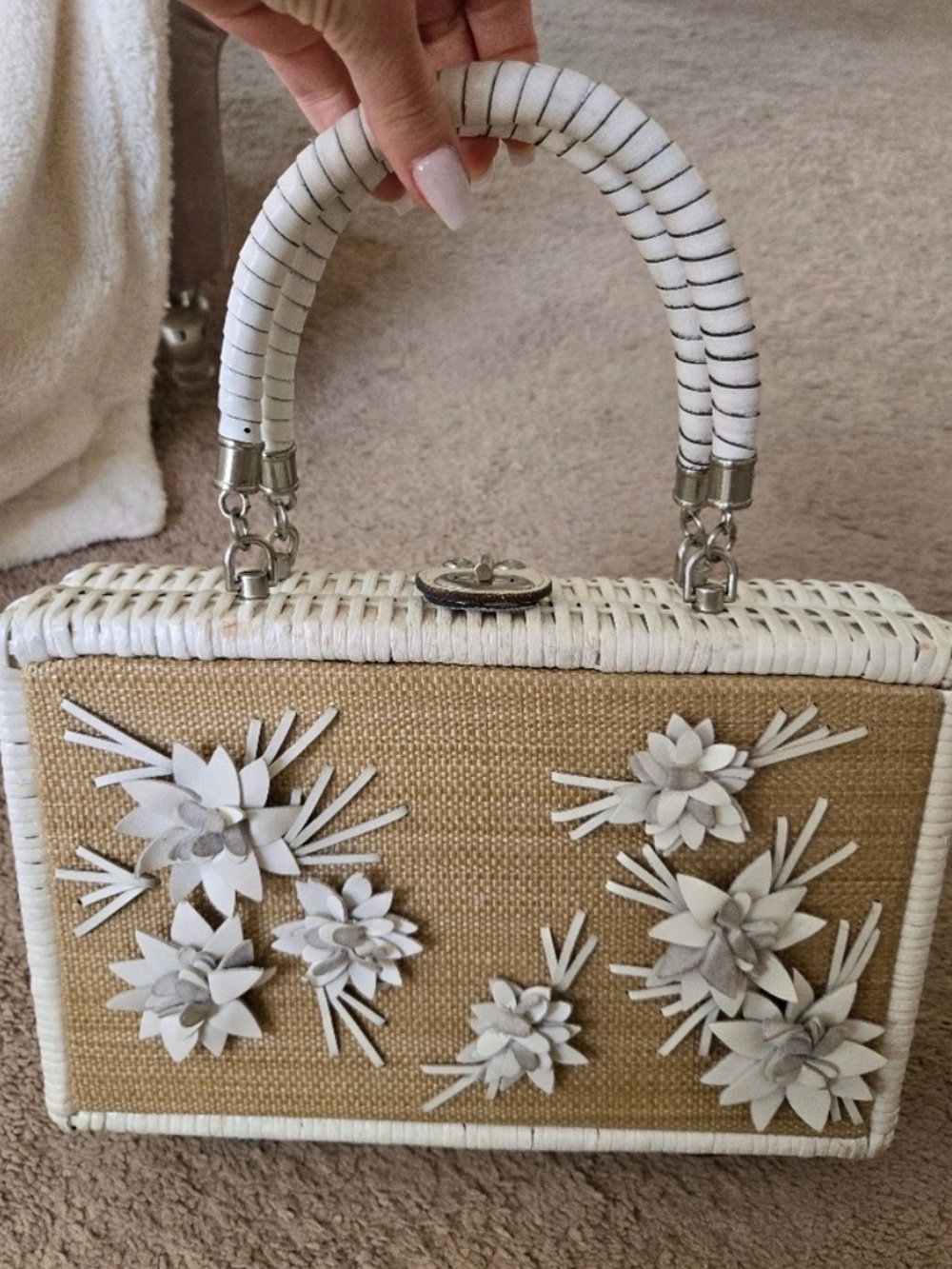 PATRICIA NASH WICKER
Floral Embellished Tan and White Handbag